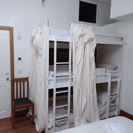 Voyage Hostel - Ensuite Family Rooms With Shared Kitchen 더글러스 객실 사진