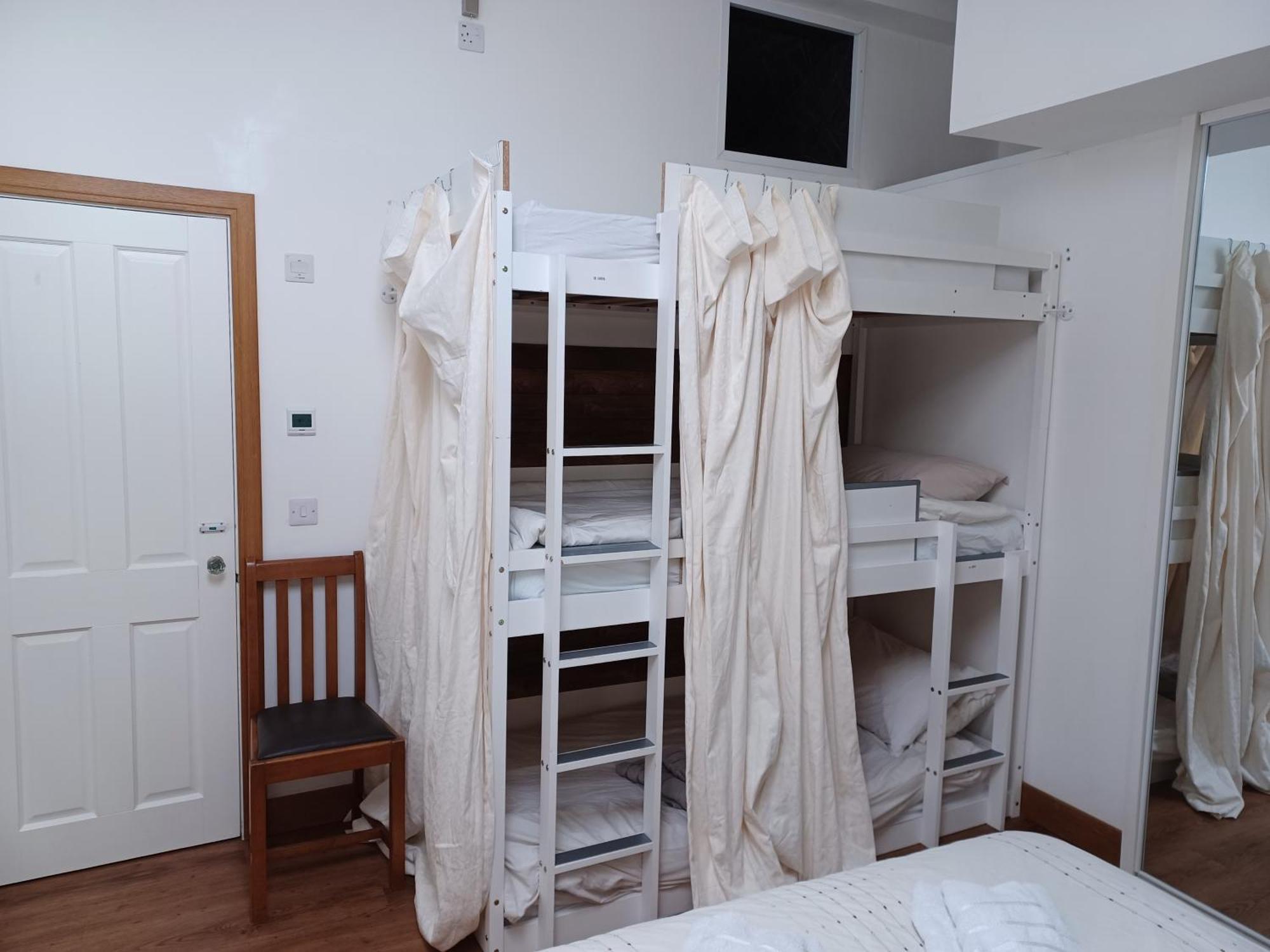 Voyage Hostel - Ensuite Family Rooms With Shared Kitchen 더글러스 객실 사진
